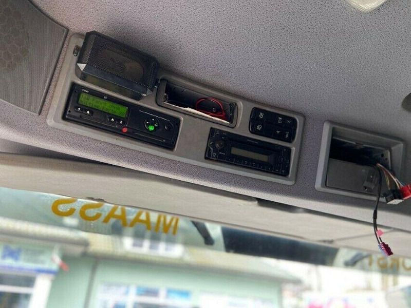 Kamion s kukastom dizalicom Mercedes-Benz ACTROS 2644: slika Kamion s kukastom dizalicom Mercedes-Benz ACTROS 2644