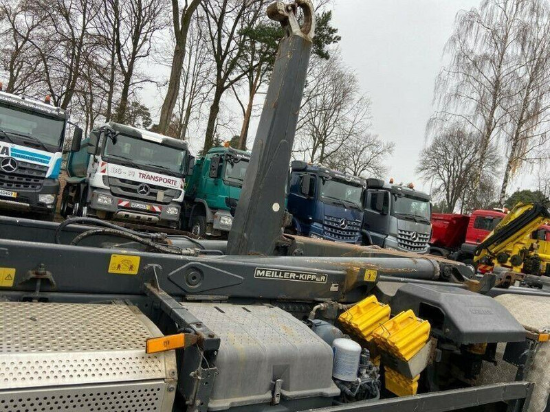 Kamion s kukastom dizalicom Mercedes-Benz ACTROS 2644: slika Kamion s kukastom dizalicom Mercedes-Benz ACTROS 2644