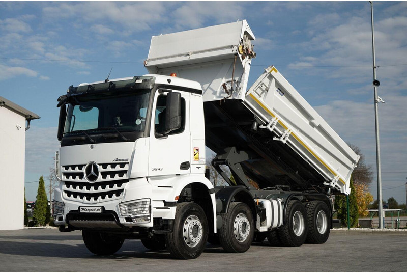 Mercedes-Benz AROCS 3243 / 8x4 / WYWROTKA DWUSTRONNA / HYDROBURTA / BORDMATIC - Kiper: slika Mercedes-Benz AROCS 3243 / 8x4 / WYWROTKA DWUSTRONNA / HYDROBURTA / BORDMATIC - Kiper Mercedes-Benz AROCS 3243 / 8x4 / WYWROTKA DWUSTRONNA / HYDROBURTA / BORDMATIC - Kiper: slika Mercedes-Benz AROCS 3243 / 8x4 / WYWROTKA DWUSTRONNA / HYDROBURTA / BORDMATIC - Kiper