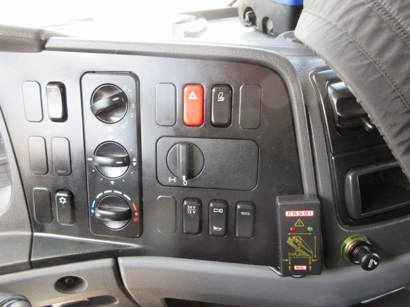 Mercedes-Benz ATEGO 1224 L - Kamion s otvorenim sandukom, Kamion s kranom: slika Mercedes-Benz ATEGO 1224 L - Kamion s otvorenim sandukom, Kamion s kranom Mercedes-Benz ATEGO 1224 L - Kamion s otvorenim sandukom, Kamion s kranom: slika Mercedes-Benz ATEGO 1224 L - Kamion s otvorenim sandukom, Kamion s kranom