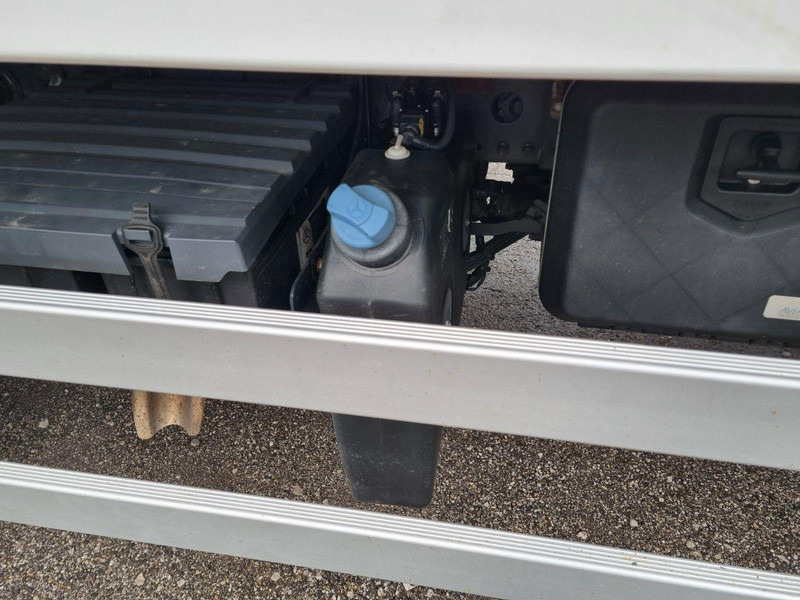 Mercedes-Benz ATEGO 1323 4x4 Refrigerated CARRIER XARIOS 600MT + Tail Lift - Kamion hladnjača: slika Mercedes-Benz ATEGO 1323 4x4 Refrigerated CARRIER XARIOS 600MT + Tail Lift - Kamion hladnjača Mercedes-Benz ATEGO 1323 4x4 Refrigerated CARRIER XARIOS 600MT + Tail Lift - Kamion hladnjača: slika Mercedes-Benz ATEGO 1323 4x4 Refrigerated CARRIER XARIOS 600MT + Tail Lift - Kamion hladnjača