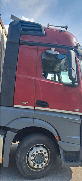 Mercedes-Benz Actros 1851 - Kamion za prijevoz stoke: slika Mercedes-Benz Actros 1851 - Kamion za prijevoz stoke Mercedes-Benz Actros 1851 - Kamion za prijevoz stoke: slika Mercedes-Benz Actros 1851 - Kamion za prijevoz stoke