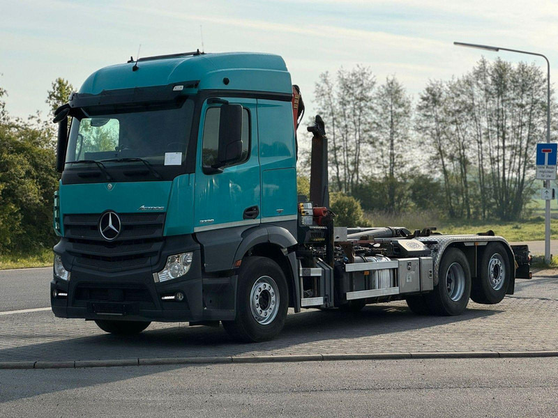 Mercedes-Benz Actros 2540 6x2 Abrollkipper Kran PK 11001 - Kamion s otvorenim sandukom, Kamion s kranom: slika Mercedes-Benz Actros 2540 6x2 Abrollkipper Kran PK 11001 - Kamion s otvorenim sandukom, Kamion s kranom Mercedes-Benz Actros 2540 6x2 Abrollkipper Kran PK 11001 - Kamion s otvorenim sandukom, Kamion s kranom: slika Mercedes-Benz Actros 2540 6x2 Abrollkipper Kran PK 11001 - Kamion s otvorenim sandukom, Kamion s kranom