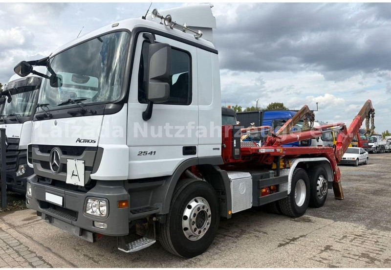 Mercedes-Benz Actros 2541 - Meiller AK 16 T Absetzkipper - Utovarivač s proklizavajućim upravljanjem: slika Mercedes-Benz Actros 2541 - Meiller AK 16 T Absetzkipper - Utovarivač s proklizavajućim upravljanjem Mercedes-Benz Actros 2541 - Meiller AK 16 T Absetzkipper - Utovarivač s proklizavajućim upravljanjem: slika Mercedes-Benz Actros 2541 - Meiller AK 16 T Absetzkipper - Utovarivač s proklizavajućim upravljanjem