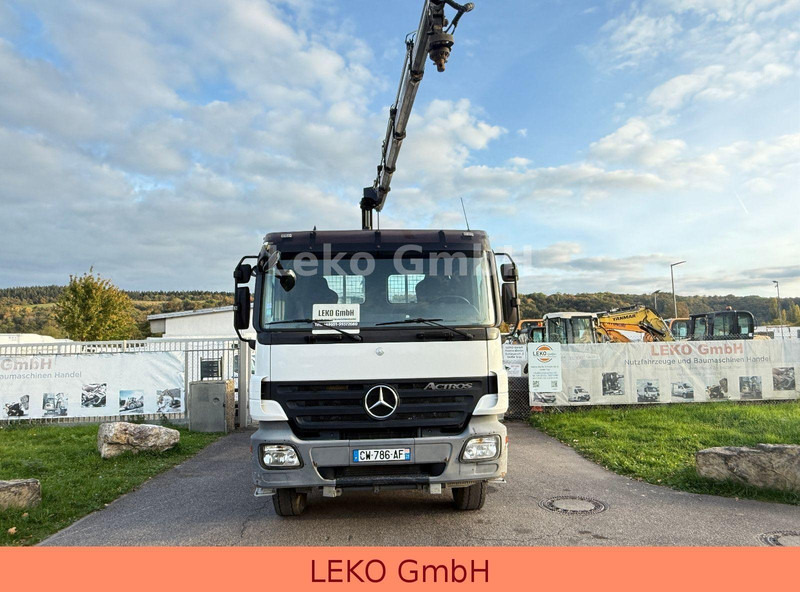 Mercedes-Benz Actros 2636-Plateau Hiab Krahn - Kamion s otvorenim sandukom, Kamion s kranom: slika Mercedes-Benz Actros 2636-Plateau Hiab Krahn - Kamion s otvorenim sandukom, Kamion s kranom Mercedes-Benz Actros 2636-Plateau Hiab Krahn - Kamion s otvorenim sandukom, Kamion s kranom: slika Mercedes-Benz Actros 2636-Plateau Hiab Krahn - Kamion s otvorenim sandukom, Kamion s kranom