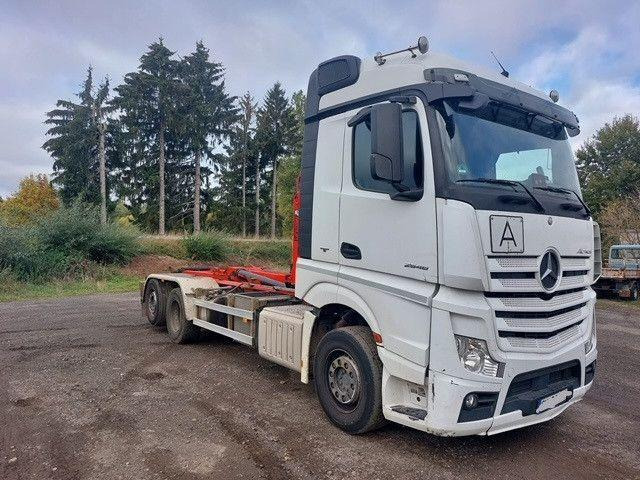 Mercedes-Benz Actros 2646 - Kamion s kukastom dizalicom: slika Mercedes-Benz Actros 2646 - Kamion s kukastom dizalicom Mercedes-Benz Actros 2646 - Kamion s kukastom dizalicom: slika Mercedes-Benz Actros 2646 - Kamion s kukastom dizalicom