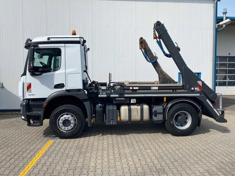 Mercedes-Benz Arocs 1830K - Utovarivač s proklizavajućim upravljanjem: slika Mercedes-Benz Arocs 1830K - Utovarivač s proklizavajućim upravljanjem Mercedes-Benz Arocs 1830K - Utovarivač s proklizavajućim upravljanjem: slika Mercedes-Benz Arocs 1830K - Utovarivač s proklizavajućim upravljanjem
