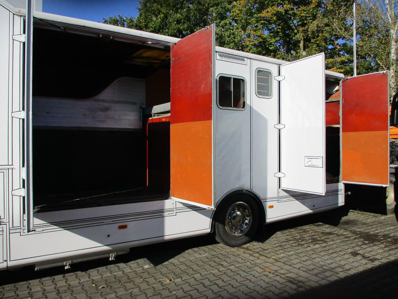 Mercedes-Benz Axor 1833 - Horse transporter - Kamion za prijevoz konja: slika Mercedes-Benz Axor 1833 - Horse transporter - Kamion za prijevoz konja Mercedes-Benz Axor 1833 - Horse transporter - Kamion za prijevoz konja: slika Mercedes-Benz Axor 1833 - Horse transporter - Kamion za prijevoz konja