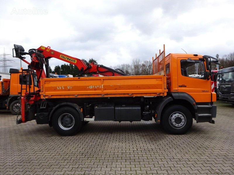Mercedes-Benz Axor 1833 - Kiper, Kamion s kranom: slika Mercedes-Benz Axor 1833 - Kiper, Kamion s kranom Mercedes-Benz Axor 1833 - Kiper, Kamion s kranom: slika Mercedes-Benz Axor 1833 - Kiper, Kamion s kranom