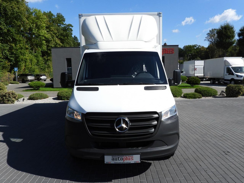 Mercedes-Benz SPRINTER 315 - Dostavno vozilo sa zatvorenim sandukom: slika Mercedes-Benz SPRINTER 315 - Dostavno vozilo sa zatvorenim sandukom Mercedes-Benz SPRINTER 315 - Dostavno vozilo sa zatvorenim sandukom: slika Mercedes-Benz SPRINTER 315 - Dostavno vozilo sa zatvorenim sandukom