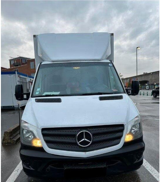 Mercedes-Benz Sprinter Koffer + Tail lift - Dostavno vozilo sa zatvorenim sandukom: slika Mercedes-Benz Sprinter Koffer + Tail lift - Dostavno vozilo sa zatvorenim sandukom Mercedes-Benz Sprinter Koffer + Tail lift - Dostavno vozilo sa zatvorenim sandukom: slika Mercedes-Benz Sprinter Koffer + Tail lift - Dostavno vozilo sa zatvorenim sandukom