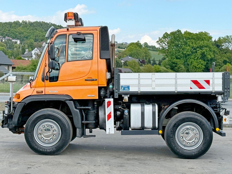 Mercedes-Benz UNIMOG 400 * KIPPER 2,40 * 4x4 * TOPZUSTAND - Kiper: slika Mercedes-Benz UNIMOG 400 * KIPPER 2,40 * 4x4 * TOPZUSTAND - Kiper Mercedes-Benz UNIMOG 400 * KIPPER 2,40 * 4x4 * TOPZUSTAND - Kiper: slika Mercedes-Benz UNIMOG 400 * KIPPER 2,40 * 4x4 * TOPZUSTAND - Kiper