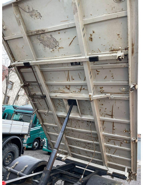 Mitsubishi Fuso 4x4 3 way tipper - Kiper: slika Mitsubishi Fuso 4x4 3 way tipper - Kiper Mitsubishi Fuso 4x4 3 way tipper - Kiper: slika Mitsubishi Fuso 4x4 3 way tipper - Kiper