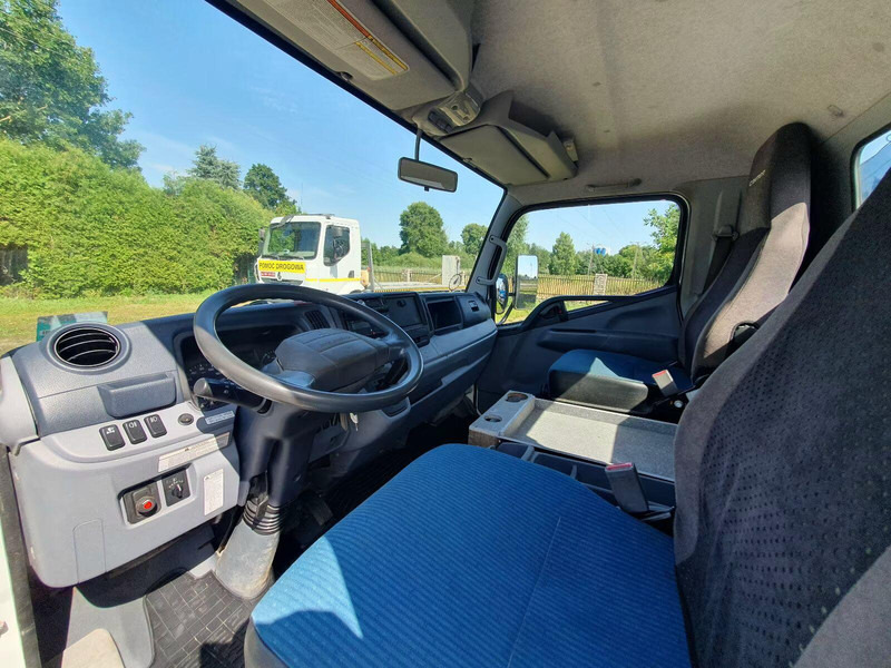 Mitsubishi Fuso Canter 7C15 - Flatbed truck + crane - Kamion s otvorenim sandukom, Kamion s kranom: slika Mitsubishi Fuso Canter 7C15 - Flatbed truck + crane - Kamion s otvorenim sandukom, Kamion s kranom Mitsubishi Fuso Canter 7C15 - Flatbed truck + crane - Kamion s otvorenim sandukom, Kamion s kranom: slika Mitsubishi Fuso Canter 7C15 - Flatbed truck + crane - Kamion s otvorenim sandukom, Kamion s kranom