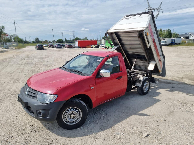 Mitsubishi L200 2,5 d - 3 sided Tipper - Mali kamion kiper: slika Mitsubishi L200 2,5 d - 3 sided Tipper - Mali kamion kiper Mitsubishi L200 2,5 d - 3 sided Tipper - Mali kamion kiper: slika Mitsubishi L200 2,5 d - 3 sided Tipper - Mali kamion kiper