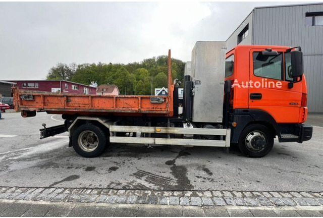 Nissan Atleon 80.19 - Hook lift truck+tipper - Kamion s kukastom dizalicom: slika Nissan Atleon 80.19 - Hook lift truck+tipper - Kamion s kukastom dizalicom Nissan Atleon 80.19 - Hook lift truck+tipper - Kamion s kukastom dizalicom: slika Nissan Atleon 80.19 - Hook lift truck+tipper - Kamion s kukastom dizalicom