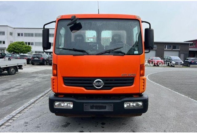 Nissan Atleon 80.19 - Hook lift truck+tipper - Kamion s kukastom dizalicom: slika Nissan Atleon 80.19 - Hook lift truck+tipper - Kamion s kukastom dizalicom Nissan Atleon 80.19 - Hook lift truck+tipper - Kamion s kukastom dizalicom: slika Nissan Atleon 80.19 - Hook lift truck+tipper - Kamion s kukastom dizalicom