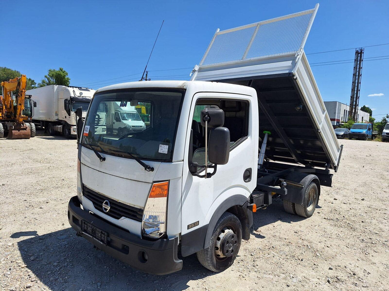 Nissan Cabstar 2,5 TDi - 3 sided Tipper - Mali kamion kiper: slika Nissan Cabstar 2,5 TDi - 3 sided Tipper - Mali kamion kiper Nissan Cabstar 2,5 TDi - 3 sided Tipper - Mali kamion kiper: slika Nissan Cabstar 2,5 TDi - 3 sided Tipper - Mali kamion kiper