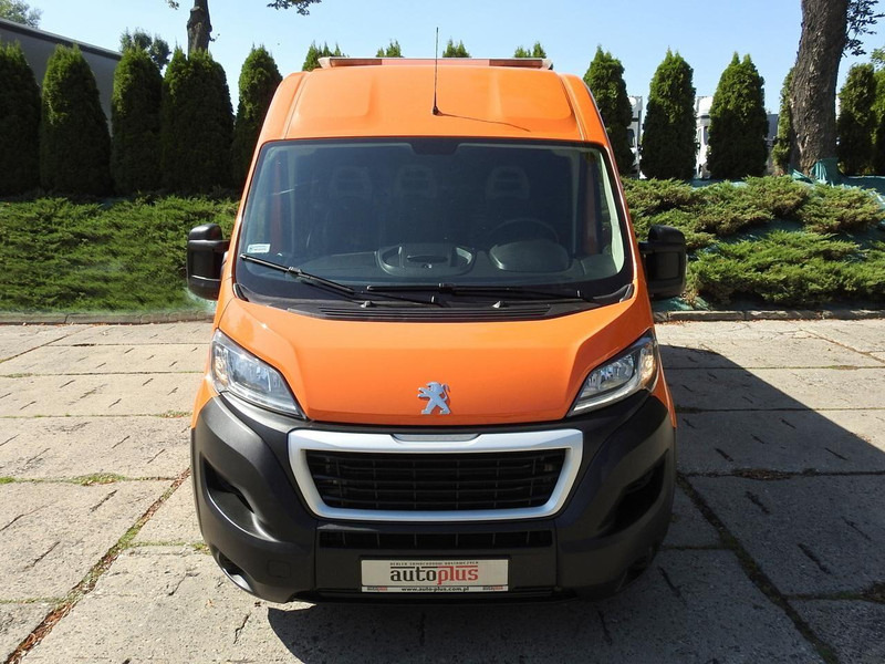 Zakup Peugeot BOXER FURGON BRYGADÓWKA  7 MIEJSC KLIMATYZACJA  120KM [ M94132 ] Peugeot BOXER FURGON BRYGADÓWKA  7 MIEJSC KLIMATYZACJA  120KM [ M94132 ]: slika Zakup Peugeot BOXER FURGON BRYGADÓWKA  7 MIEJSC KLIMATYZACJA  120KM [ M94132 ] Peugeot BOXER FURGON BRYGADÓWKA  7 MIEJSC KLIMATYZACJA  120KM [ M94132 ]