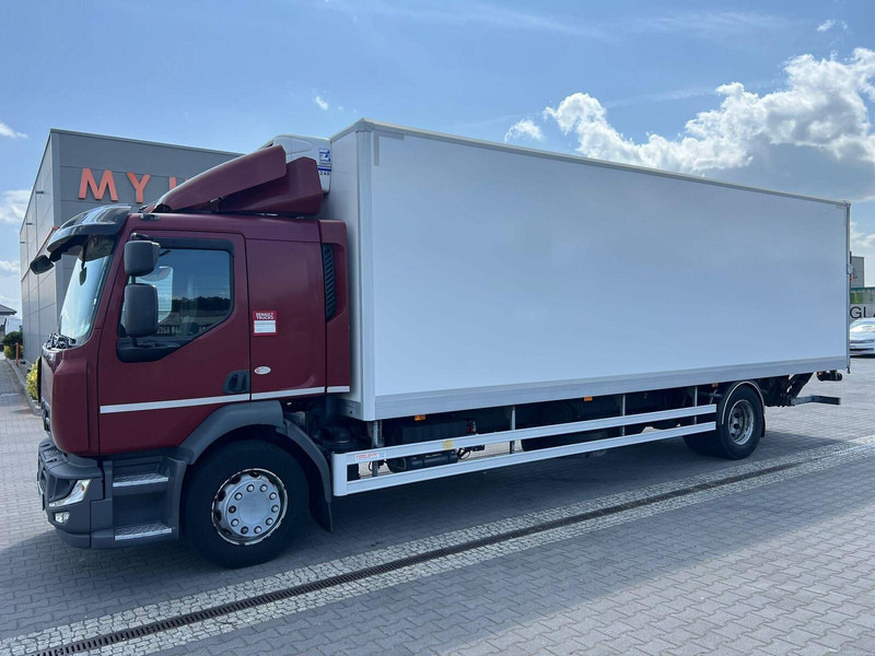 Renault D 18 250 DTI 18T REFRIGERATOR + LIFT - Kamion hladnjača: slika Renault D 18 250 DTI 18T REFRIGERATOR + LIFT - Kamion hladnjača Renault D 18 250 DTI 18T REFRIGERATOR + LIFT - Kamion hladnjača: slika Renault D 18 250 DTI 18T REFRIGERATOR + LIFT - Kamion hladnjača