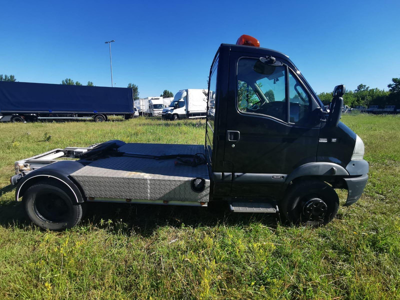 Renault MASCOTT 160 DXi - BE Mini Trekker - SZM - 3.5t - Mini tegljač: slika Renault MASCOTT 160 DXi - BE Mini Trekker - SZM - 3.5t - Mini tegljač Renault MASCOTT 160 DXi - BE Mini Trekker - SZM - 3.5t - Mini tegljač: slika Renault MASCOTT 160 DXi - BE Mini Trekker - SZM - 3.5t - Mini tegljač