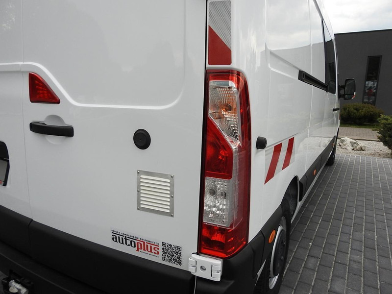 Zakup Renault MASTER FURGON BRYGADÓWKA  6 MIEJSCA TEMPOMAT NAWIGACJA KLIMATYZA Renault MASTER FURGON BRYGADÓWKA  6 MIEJSCA TEMPOMAT NAWIGACJA KLIMATYZA: slika Zakup Renault MASTER FURGON BRYGADÓWKA  6 MIEJSCA TEMPOMAT NAWIGACJA KLIMATYZA Renault MASTER FURGON BRYGADÓWKA  6 MIEJSCA TEMPOMAT NAWIGACJA KLIMATYZA