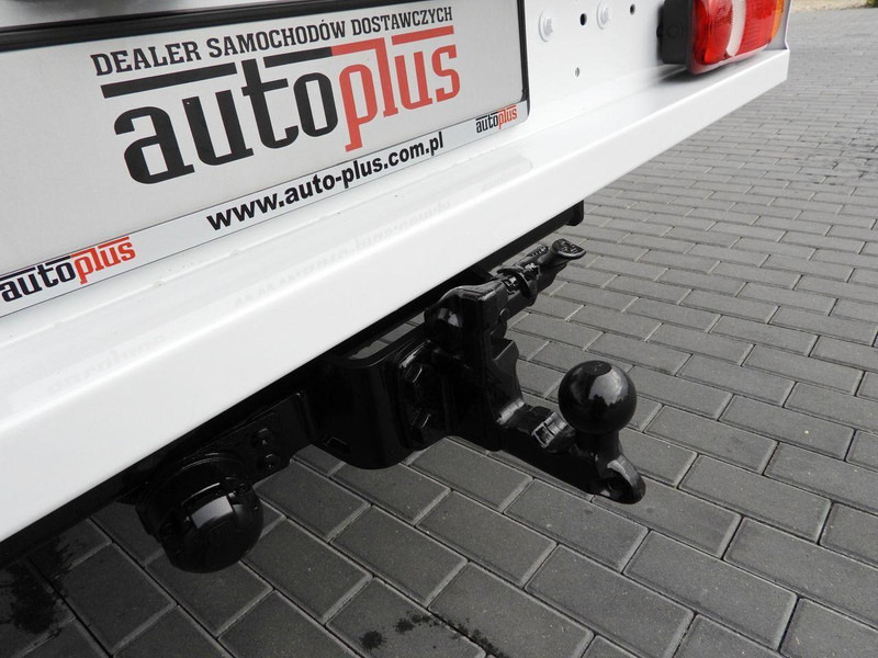 Dostavno vozilo s ravnom platformom Renault MASTER SKRZYNIA TEMPOMAT NAWIGACJA BLIŹNIACZE KOŁA KLIMATYZACJA: slika Dostavno vozilo s ravnom platformom Renault MASTER SKRZYNIA TEMPOMAT NAWIGACJA BLIŹNIACZE KOŁA KLIMATYZACJA