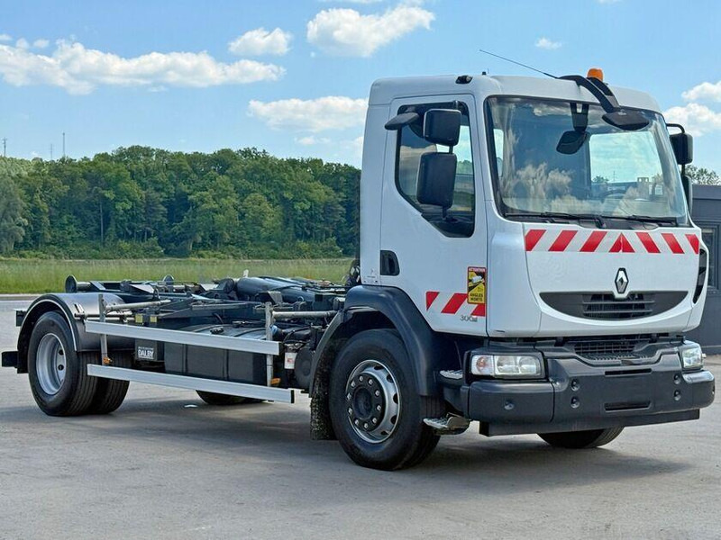 Renault MIDLUM 300 DXI* ABROLLKIPPER * - Kamion s kukastom dizalicom: slika Renault MIDLUM 300 DXI* ABROLLKIPPER * - Kamion s kukastom dizalicom Renault MIDLUM 300 DXI* ABROLLKIPPER * - Kamion s kukastom dizalicom: slika Renault MIDLUM 300 DXI* ABROLLKIPPER * - Kamion s kukastom dizalicom