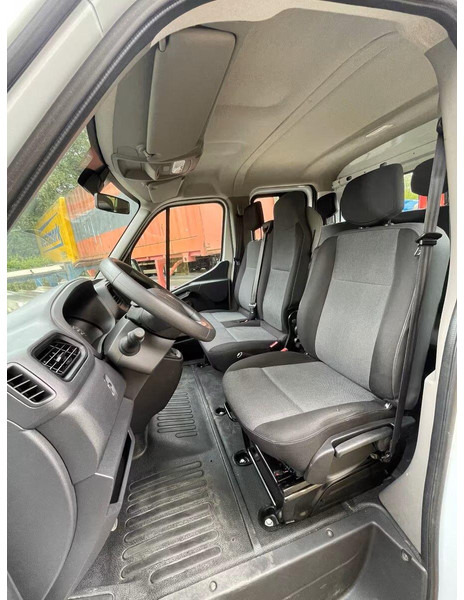 Dostavno vozilo s ravnom platformom, Dostavno vozilo s dvostrukom kabinom Renault Master Doka - Flatbed truck + crane: slika Dostavno vozilo s ravnom platformom, Dostavno vozilo s dvostrukom kabinom Renault Master Doka - Flatbed truck + crane Dostavno vozilo s ravnom platformom, Dostavno vozilo s dvostrukom kabinom Renault Master Doka - Flatbed truck + crane: slika Dostavno vozilo s ravnom platformom, Dostavno vozilo s dvostrukom kabinom Renault Master Doka - Flatbed truck + crane