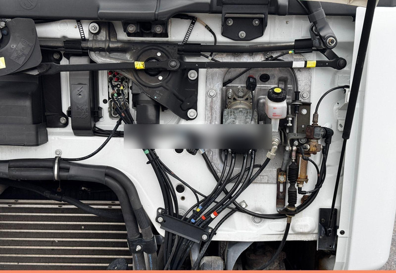 Kiper Renault Midlum 42AEA1: slika Kiper Renault Midlum 42AEA1