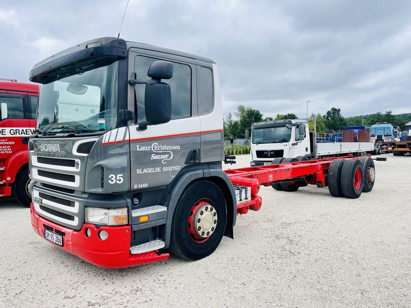 Scania P R 270 - Kamion-šasija: slika Scania P R 270 - Kamion-šasija Scania P R 270 - Kamion-šasija: slika Scania P R 270 - Kamion-šasija