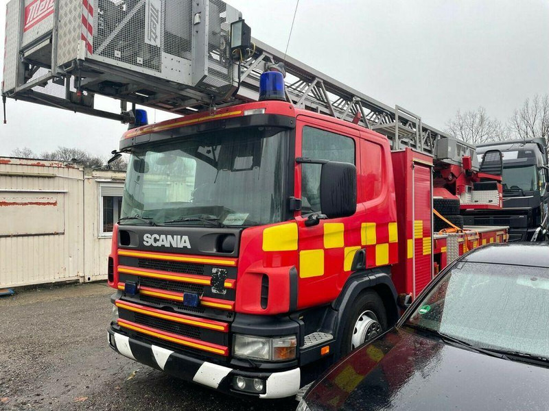 Scania P94-300 Emelőkosaras 33m - Podizna platforma montirana na kamion: slika Scania P94-300 Emelőkosaras 33m - Podizna platforma montirana na kamion Scania P94-300 Emelőkosaras 33m - Podizna platforma montirana na kamion: slika Scania P94-300 Emelőkosaras 33m - Podizna platforma montirana na kamion