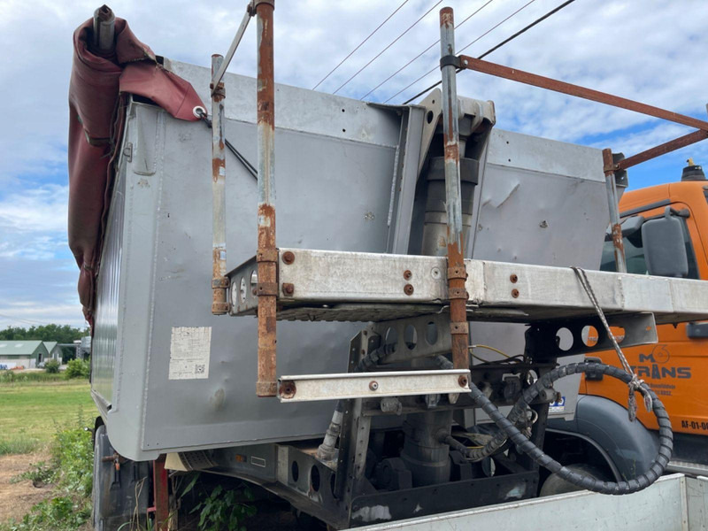 Schmitz Cargobull SKO-24 kipper - Kiper poluprikolica: slika Schmitz Cargobull SKO-24 kipper - Kiper poluprikolica Schmitz Cargobull SKO-24 kipper - Kiper poluprikolica: slika Schmitz Cargobull SKO-24 kipper - Kiper poluprikolica