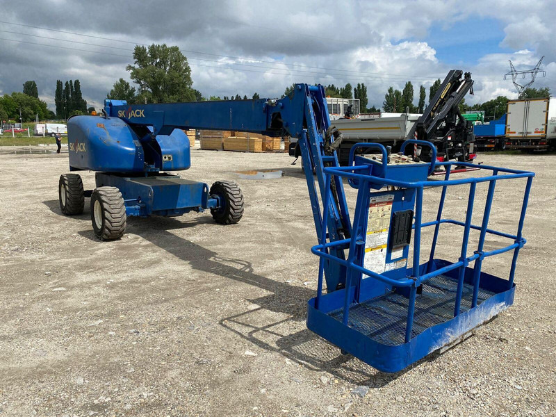 Skyjack SJ40T 4x4 Diesel - Lifting basket - 14m - Podizna platforma: slika Skyjack SJ40T 4x4 Diesel - Lifting basket - 14m - Podizna platforma Skyjack SJ40T 4x4 Diesel - Lifting basket - 14m - Podizna platforma: slika Skyjack SJ40T 4x4 Diesel - Lifting basket - 14m - Podizna platforma