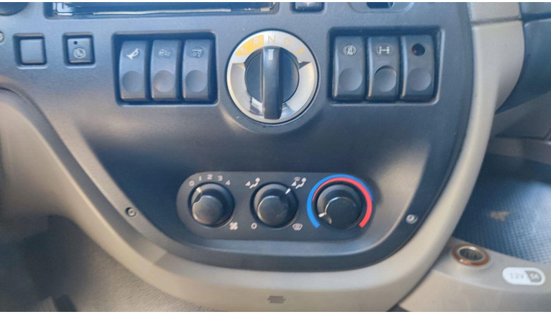 Tegljač DAF XF 105.460 Lowdeck MEGA: slika Tegljač DAF XF 105.460 Lowdeck MEGA Tegljač DAF XF 105.460 Lowdeck MEGA: slika Tegljač DAF XF 105.460 Lowdeck MEGA