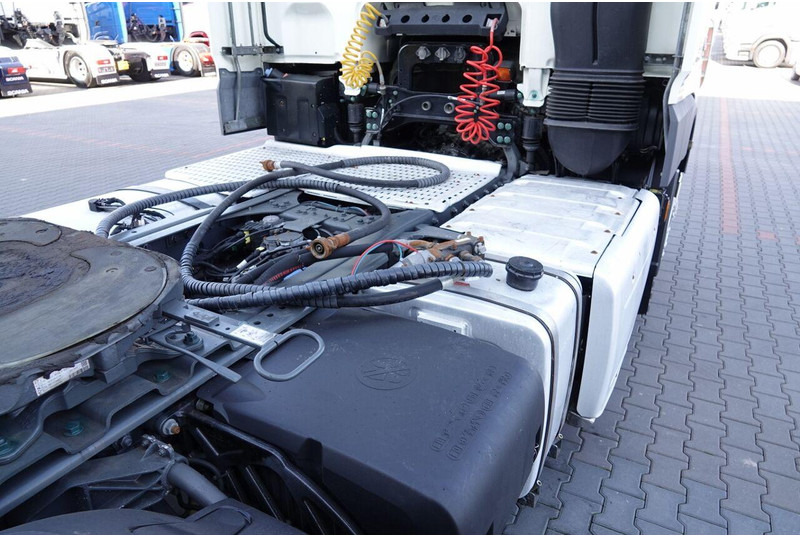 Tegljač DAF XF 460 / HYDRAULIKA do Wyrotu / SPACE CAB / 2016 / SPROWADZONY /: slika Tegljač DAF XF 460 / HYDRAULIKA do Wyrotu / SPACE CAB / 2016 / SPROWADZONY /