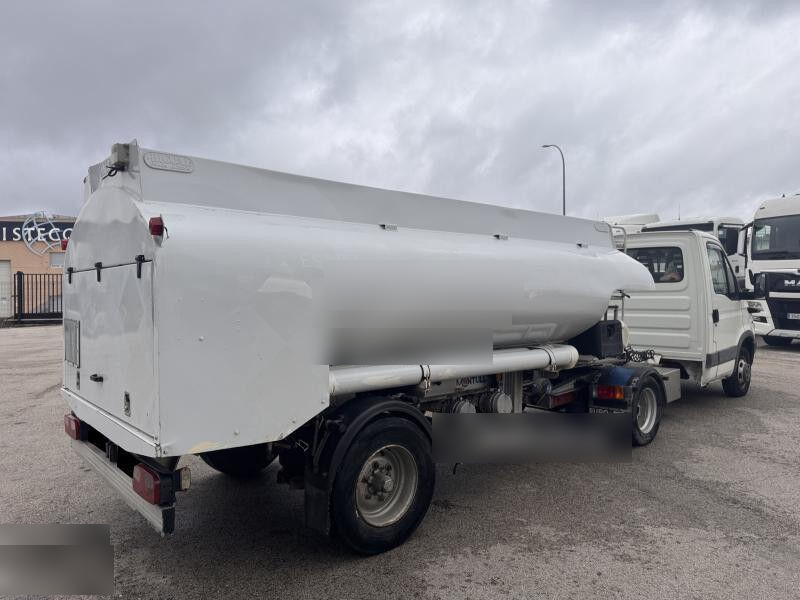 Iveco 35C15 - Tegljač: slika Iveco 35C15 - Tegljač Iveco 35C15 - Tegljač: slika Iveco 35C15 - Tegljač