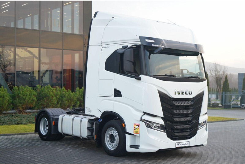 Iveco S-WAY / 530 / RETARDER / I-PARK COOL / - Tegljač: slika Iveco S-WAY / 530 / RETARDER / I-PARK COOL / - Tegljač Iveco S-WAY / 530 / RETARDER / I-PARK COOL / - Tegljač: slika Iveco S-WAY / 530 / RETARDER / I-PARK COOL / - Tegljač