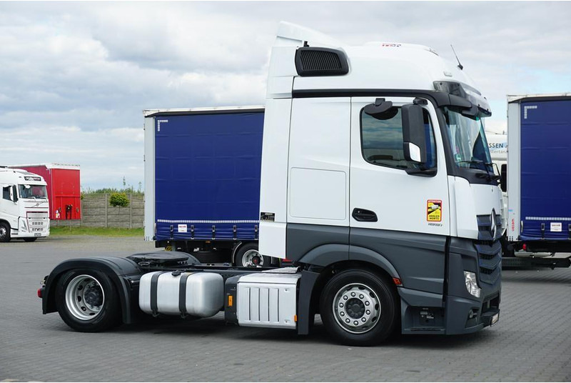 Mercedes-Benz ACTROS / 1851 / EURO 6 / ACC / MEGA / LOW DECK / BIG SPACE - Tegljač: slika Mercedes-Benz ACTROS / 1851 / EURO 6 / ACC / MEGA / LOW DECK / BIG SPACE - Tegljač Mercedes-Benz ACTROS / 1851 / EURO 6 / ACC / MEGA / LOW DECK / BIG SPACE - Tegljač: slika Mercedes-Benz ACTROS / 1851 / EURO 6 / ACC / MEGA / LOW DECK / BIG SPACE - Tegljač