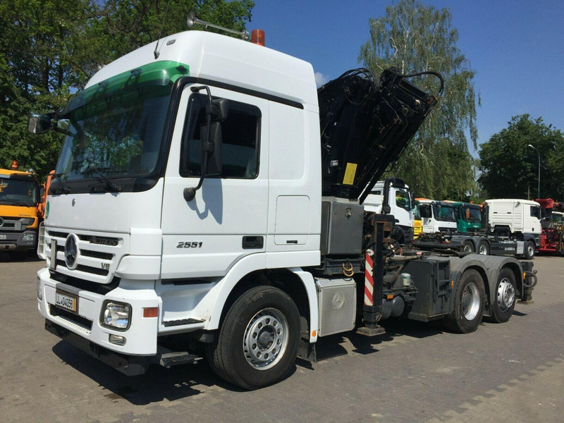 Mercedes-Benz ACTROS 2551 - Tegljač: slika Mercedes-Benz ACTROS 2551 - Tegljač Mercedes-Benz ACTROS 2551 - Tegljač: slika Mercedes-Benz ACTROS 2551 - Tegljač