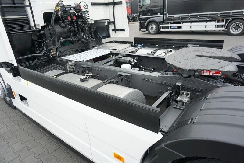 Tegljač Volvo FH / AREO / 460 / I – SAVE / XL / EURO 6 / ACC / I -COOL / NOWY: slika Tegljač Volvo FH / AREO / 460 / I – SAVE / XL / EURO 6 / ACC / I -COOL / NOWY Tegljač Volvo FH / AREO / 460 / I – SAVE / XL / EURO 6 / ACC / I -COOL / NOWY: slika Tegljač Volvo FH / AREO / 460 / I – SAVE / XL / EURO 6 / ACC / I -COOL / NOWY