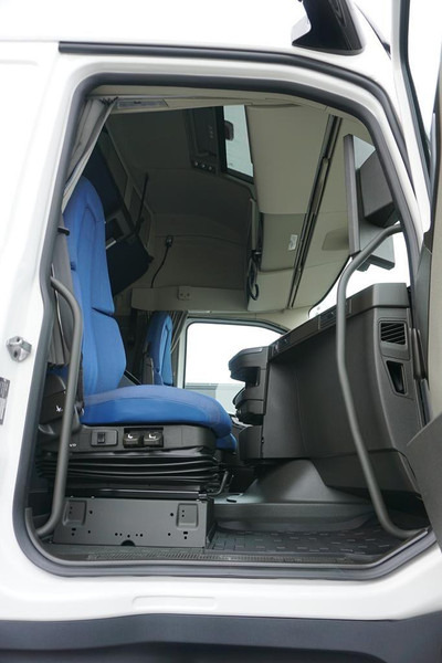 Tegljač Volvo FH / AREO / 460 / I – SAVE / XL / EURO 6 / ACC / I -COOL / NOWY: slika Tegljač Volvo FH / AREO / 460 / I – SAVE / XL / EURO 6 / ACC / I -COOL / NOWY Tegljač Volvo FH / AREO / 460 / I – SAVE / XL / EURO 6 / ACC / I -COOL / NOWY: slika Tegljač Volvo FH / AREO / 460 / I – SAVE / XL / EURO 6 / ACC / I -COOL / NOWY