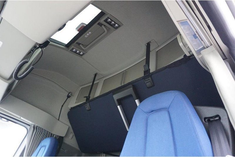 Tegljač Volvo FH / AREO / 460 / I – SAVE / XL / EURO 6 / ACC / I -COOL / NOWY: slika Tegljač Volvo FH / AREO / 460 / I – SAVE / XL / EURO 6 / ACC / I -COOL / NOWY Tegljač Volvo FH / AREO / 460 / I – SAVE / XL / EURO 6 / ACC / I -COOL / NOWY: slika Tegljač Volvo FH / AREO / 460 / I – SAVE / XL / EURO 6 / ACC / I -COOL / NOWY