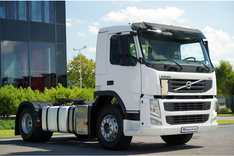 Volvo FM 380 / PEŁNY ADR / NISKA KABINA / DZIENNA KABINA / SPROWADZONY - Tegljač: slika Volvo FM 380 / PEŁNY ADR / NISKA KABINA / DZIENNA KABINA / SPROWADZONY - Tegljač Volvo FM 380 / PEŁNY ADR / NISKA KABINA / DZIENNA KABINA / SPROWADZONY - Tegljač: slika Volvo FM 380 / PEŁNY ADR / NISKA KABINA / DZIENNA KABINA / SPROWADZONY - Tegljač