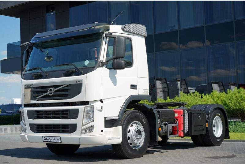 Volvo FM 380 / PEŁNY ADR / NISKA KABINA / DZIENNA KABINA / SPROWADZONY - Tegljač: slika Volvo FM 380 / PEŁNY ADR / NISKA KABINA / DZIENNA KABINA / SPROWADZONY - Tegljač Volvo FM 380 / PEŁNY ADR / NISKA KABINA / DZIENNA KABINA / SPROWADZONY - Tegljač: slika Volvo FM 380 / PEŁNY ADR / NISKA KABINA / DZIENNA KABINA / SPROWADZONY - Tegljač