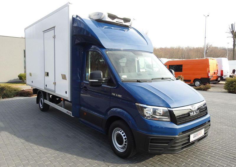 Volkswagen Crafter REGRIGERATOR BOX -5*C 8 PALLETS HEATING FUNCTION - Dostavno vozilo hladnjača: slika Volkswagen Crafter REGRIGERATOR BOX -5*C 8 PALLETS HEATING FUNCTION - Dostavno vozilo hladnjača Volkswagen Crafter REGRIGERATOR BOX -5*C 8 PALLETS HEATING FUNCTION - Dostavno vozilo hladnjača: slika Volkswagen Crafter REGRIGERATOR BOX -5*C 8 PALLETS HEATING FUNCTION - Dostavno vozilo hladnjača