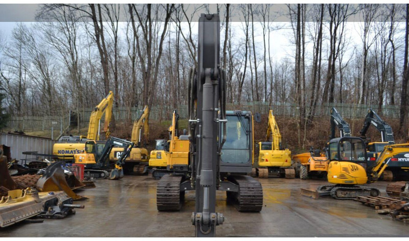 Volvo EC200 - Bager gusjeničar: slika Volvo EC200 - Bager gusjeničar Volvo EC200 - Bager gusjeničar: slika Volvo EC200 - Bager gusjeničar