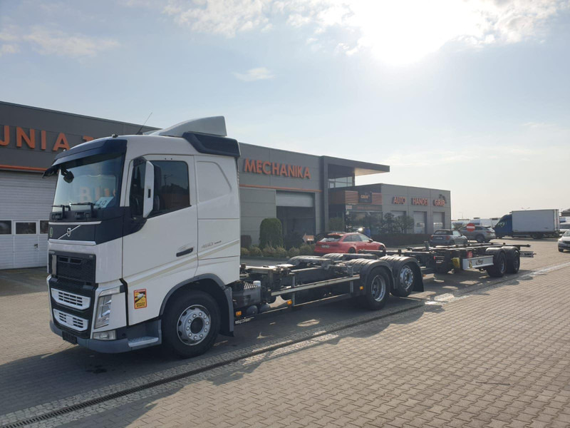 Volvo FH 460 EURO 6 BDF SWAP CHASSIS + TRAILER FLIEGL TWP180 - Kamion-šasija: slika Volvo FH 460 EURO 6 BDF SWAP CHASSIS + TRAILER FLIEGL TWP180 - Kamion-šasija Volvo FH 460 EURO 6 BDF SWAP CHASSIS + TRAILER FLIEGL TWP180 - Kamion-šasija: slika Volvo FH 460 EURO 6 BDF SWAP CHASSIS + TRAILER FLIEGL TWP180 - Kamion-šasija