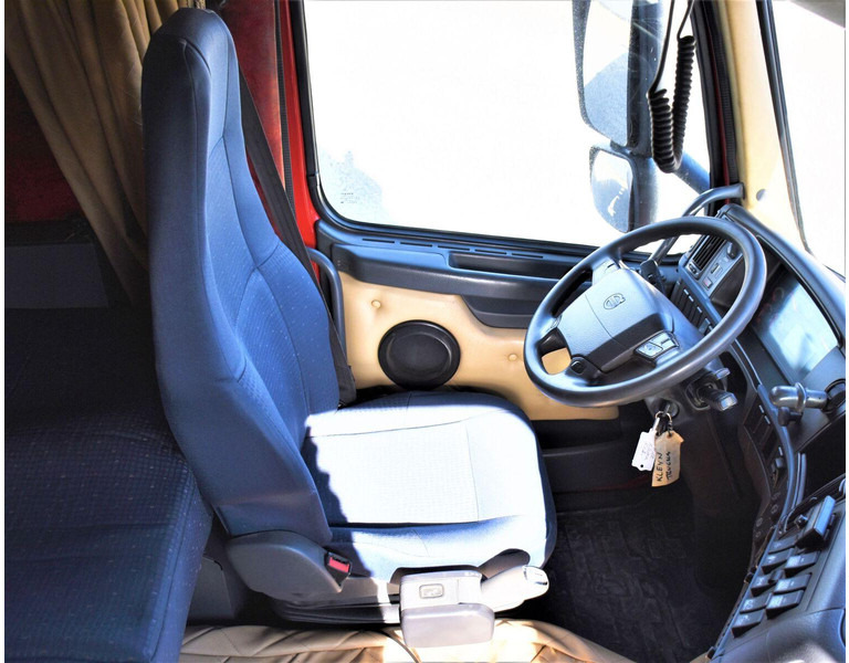 Zakup Volvo FH 480 Kipper 6,20m + HMF 1823 K3 + FUNK Volvo FH 480 Kipper 6,20m + HMF 1823 K3 + FUNK: slika Zakup Volvo FH 480 Kipper 6,20m + HMF 1823 K3 + FUNK Volvo FH 480 Kipper 6,20m + HMF 1823 K3 + FUNK