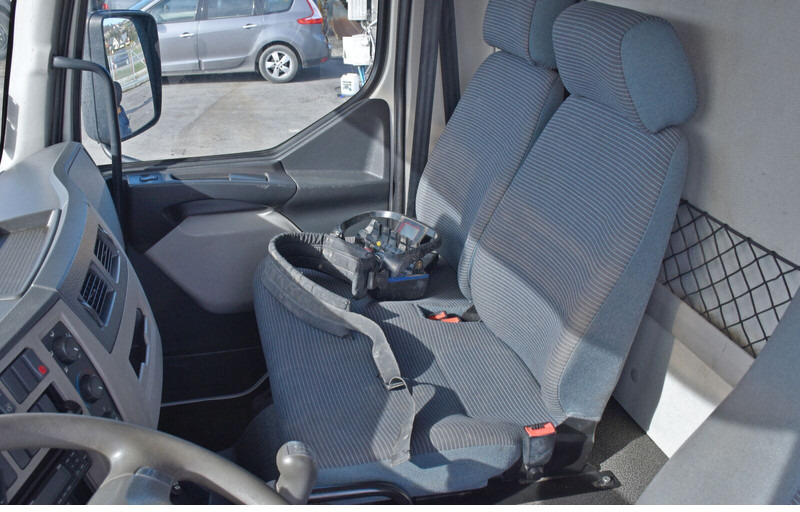 Zakup Volvo FL 290 KIPPER 4,90m * FASSI F95A.22 + FUNK * TOP Volvo FL 290 KIPPER 4,90m * FASSI F95A.22 + FUNK * TOP: slika Zakup Volvo FL 290 KIPPER 4,90m * FASSI F95A.22 + FUNK * TOP Volvo FL 290 KIPPER 4,90m * FASSI F95A.22 + FUNK * TOP